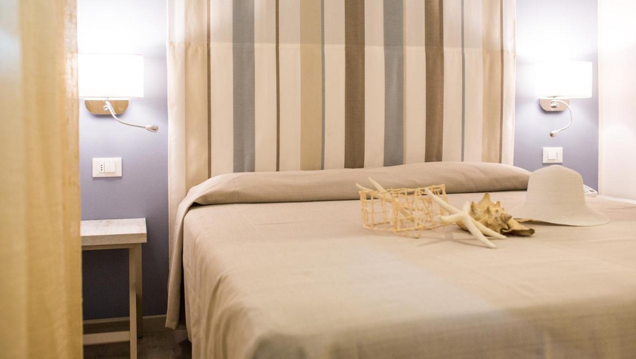 Hotel Trieste Cesenatico Zimmer foto